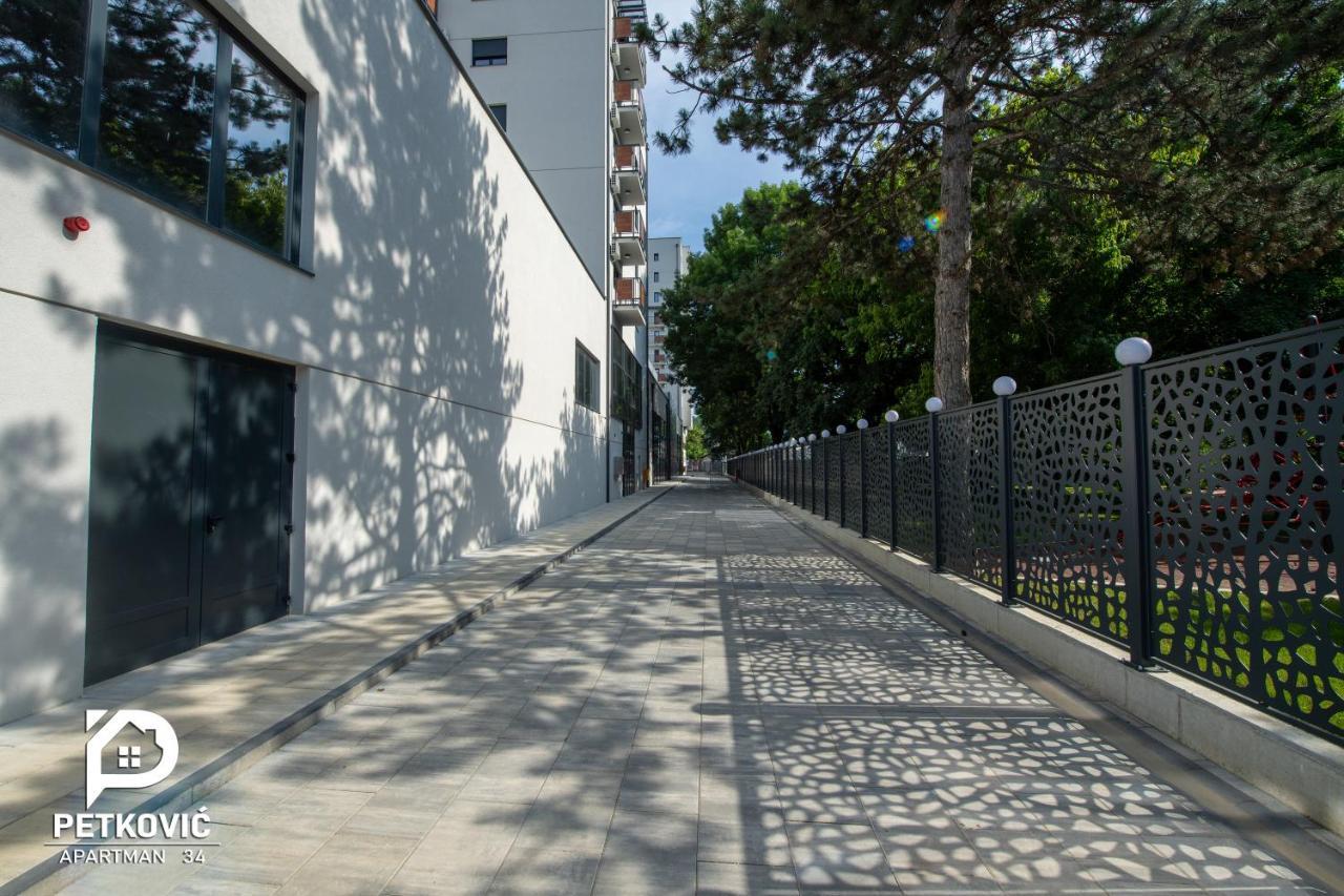 Petkovic Apartmani Studio32 Jagodina Exterior photo